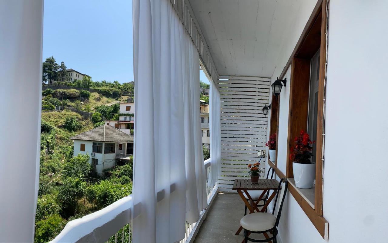 Yuri Guest House Gjirokastër Eksteriør billede