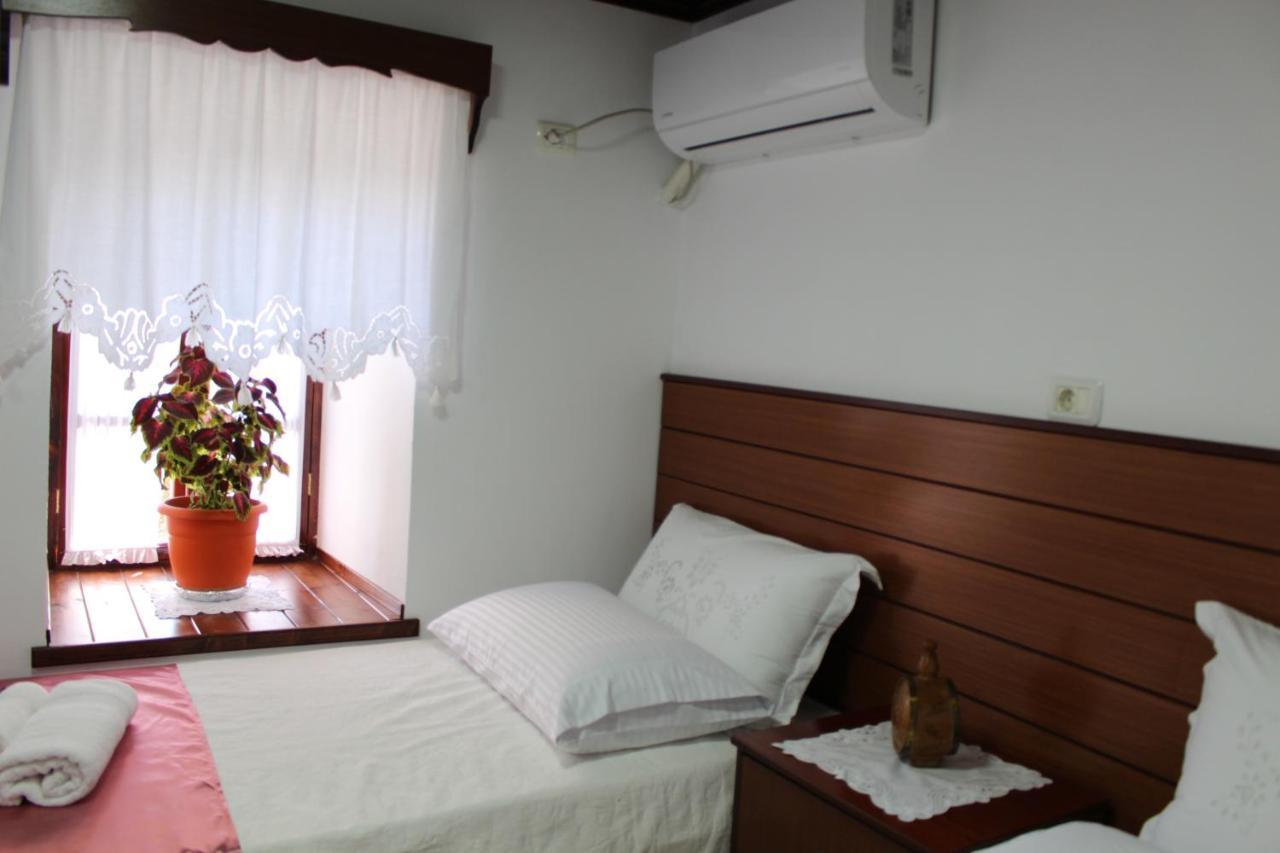 Yuri Guest House Gjirokastër Eksteriør billede